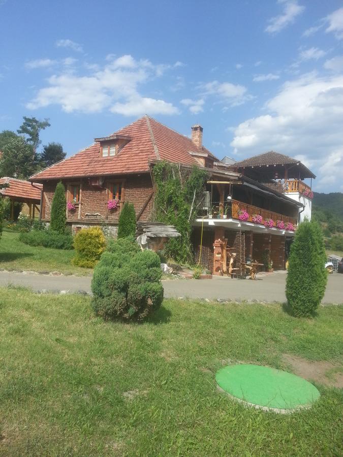 Inn Cakmara Raška エクステリア 写真
